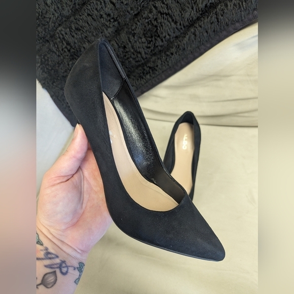 😁 Aldo womens Black Sued high heels size 7 - Picture 5 of 8